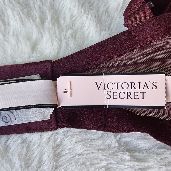 Victoria's Secret Purple Lace Underwire Bra - Picture 4 of 6